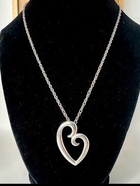 JAMES AVERY Sterling Silver Mother’s Love Scroll Heart Charm Pendant Necklace